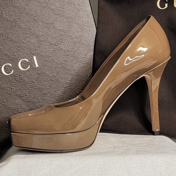GUCCI Soft Patent Leather Pumps  38.5 - Picture 3 of 12